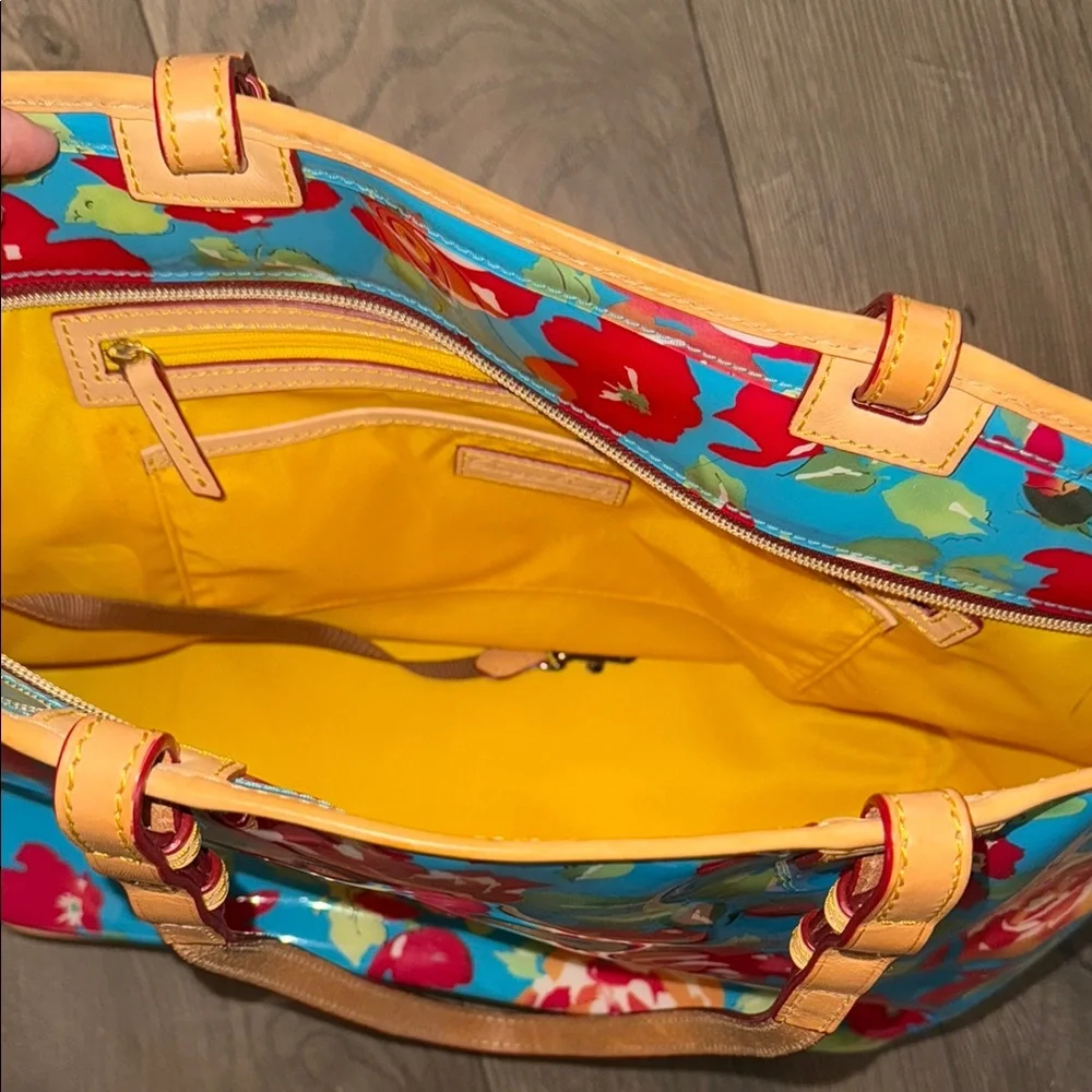 Dooney & Bourke Floral Tote Bag with Tan Straps - Picture 11 of 13